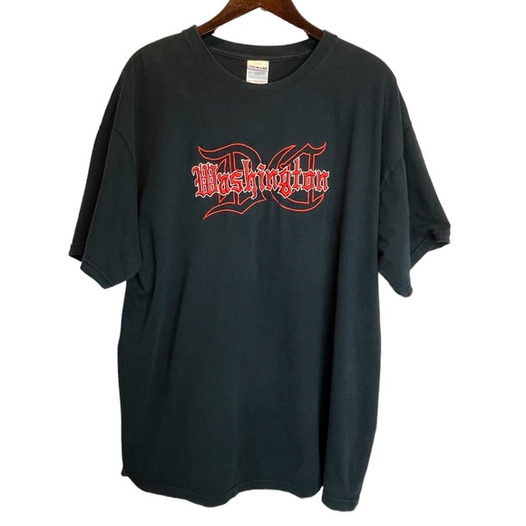 Gildan Other - Washington DC Graphic Short Sleeve Tee, Black Red | XL
